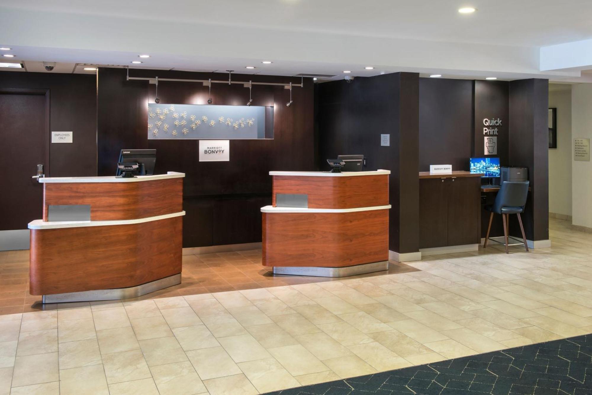 Courtyard Philadelphia Plymouth Meeting Hotel Exterior foto